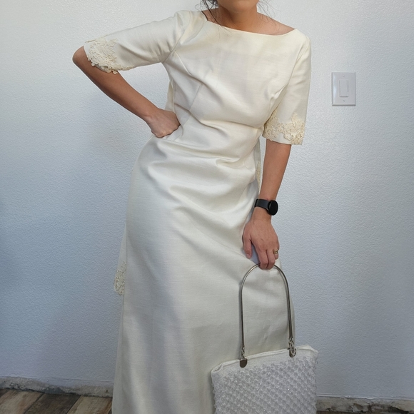 Dress - Picture 3 of 16